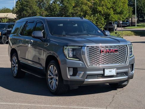 Used 2022 GMC Yukon Denali AWD/4WD image 8