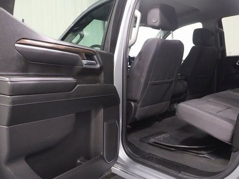 Used 2025 Chevrolet Silverado 1500 LT AWD/4WD image 12