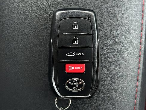 Used 2024 Toyota Corolla SE FWD image 22