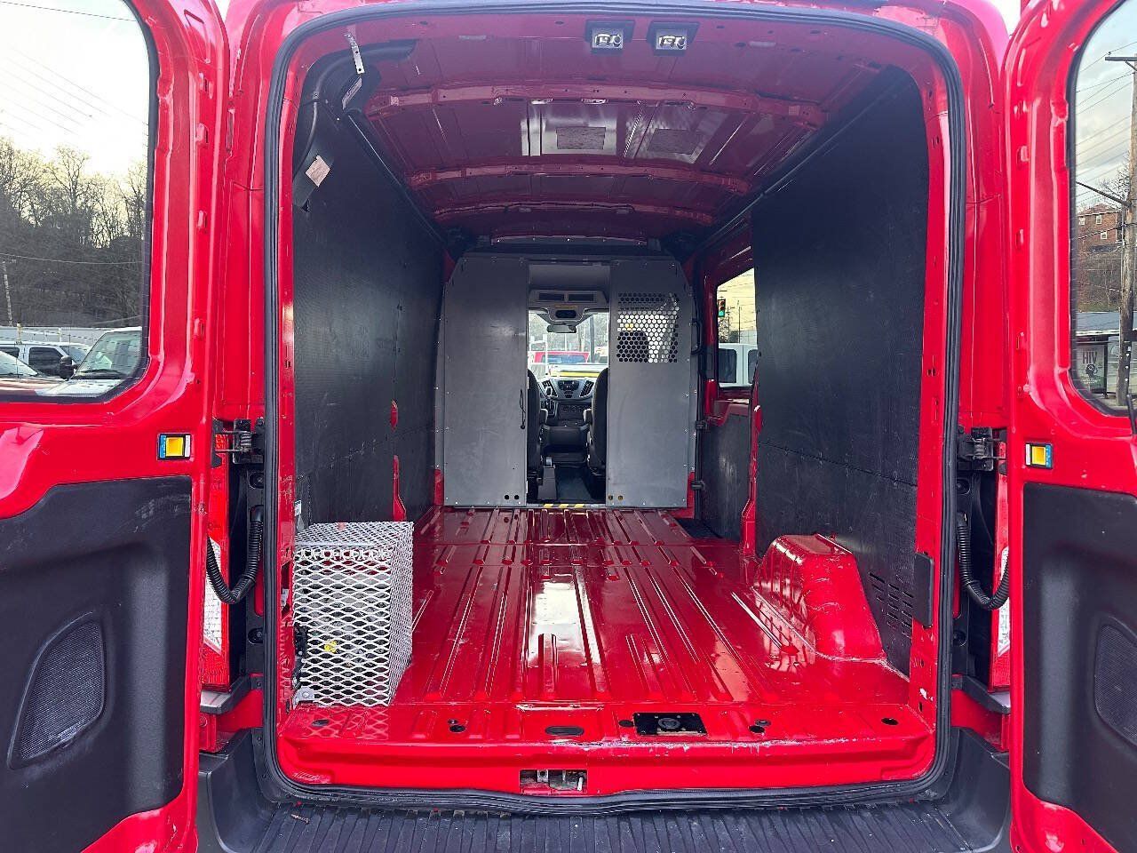 Used 2015 Ford Transit 250 148 Medium Roof RWD image 6