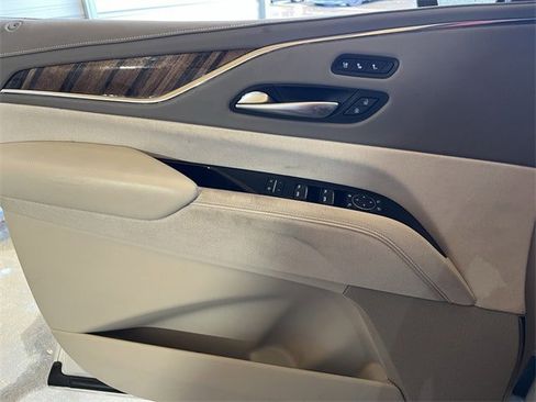 Used 2021 Cadillac Escalade Sport Platinum image 25