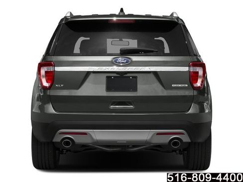 Used 2017 Ford Explorer XLT w/ Equipment Group 202A AWD/4WD image 6