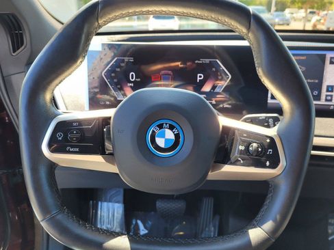 Used 2024 BMW iX xDrive50 w/ Sport Package AWD/4WD image 34