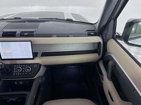 Used 2022 Land Rover Defender 110 SE AWD/4WD image 20