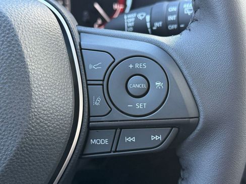 Used 2025 Toyota RAV4 XLE Premium image 27