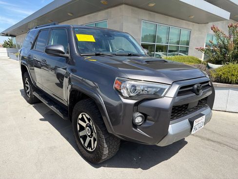 Used 2021 Toyota 4Runner TRD Off-Road AWD/4WD image 1
