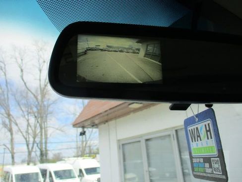 Used 2017 Chevrolet Express 3500 Extended image 23