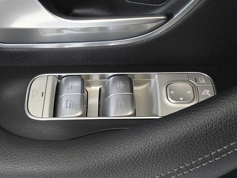 Used 2024 Mercedes-Benz GLE 350 4MATIC image 24