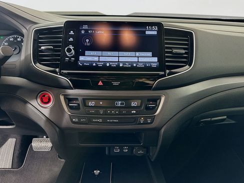 Certified 2025 Honda Ridgeline Sport+ image 14