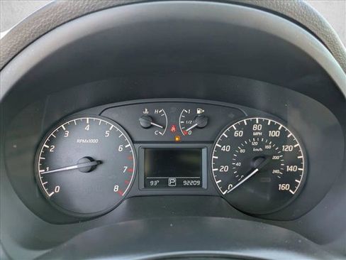 Used 2017 Nissan Sentra S image 10