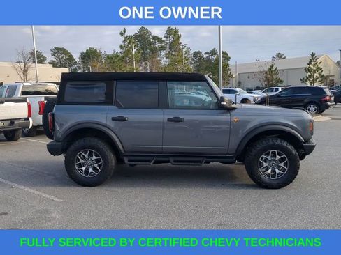 Used 2024 Ford Bronco Badlands image 3