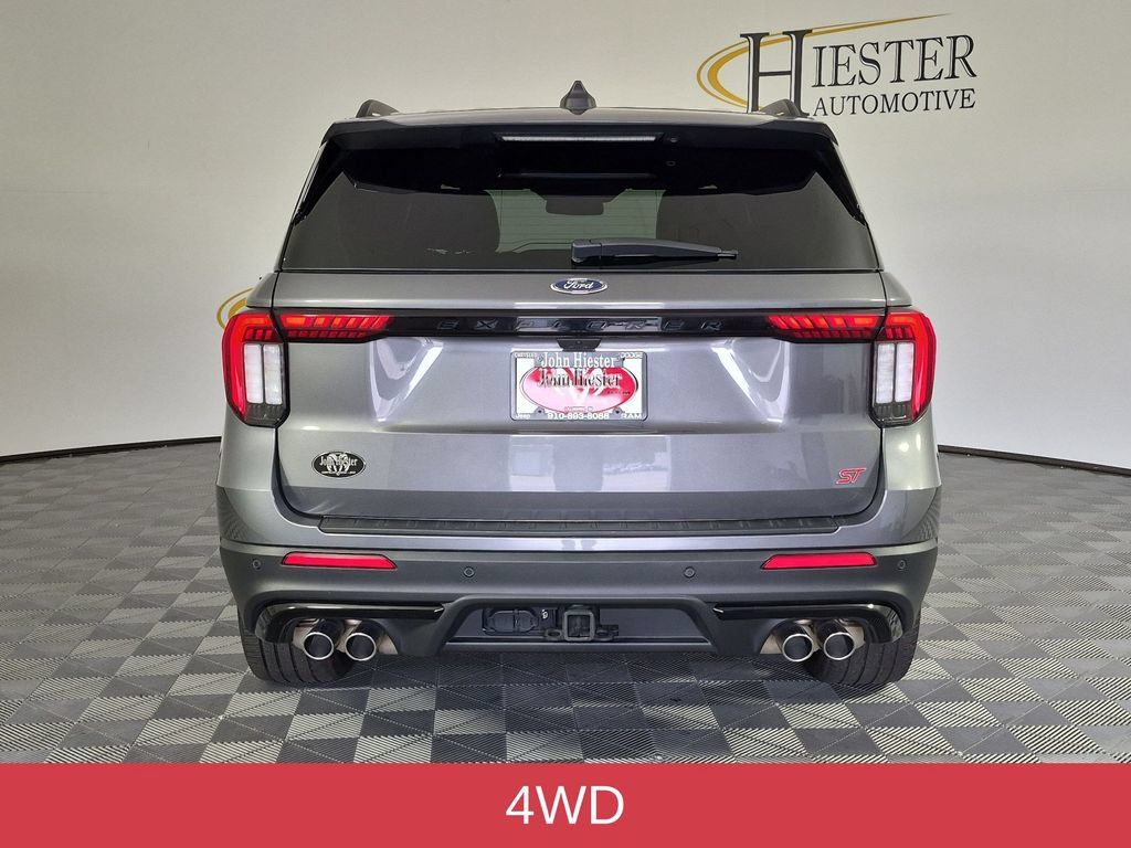 Used 2025 Ford Explorer ST w/ Sun And Sound Package AWD/4WD image 5