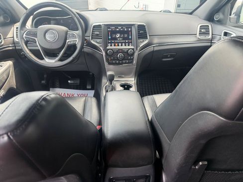 Used 2018 Jeep Grand Cherokee Limited AWD/4WD image 10