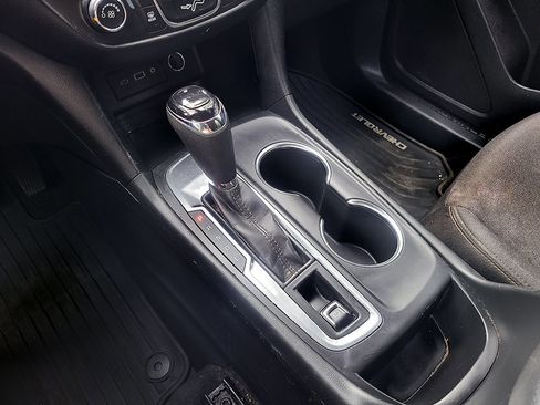 Used 2021 Chevrolet Equinox LT FWD image 37