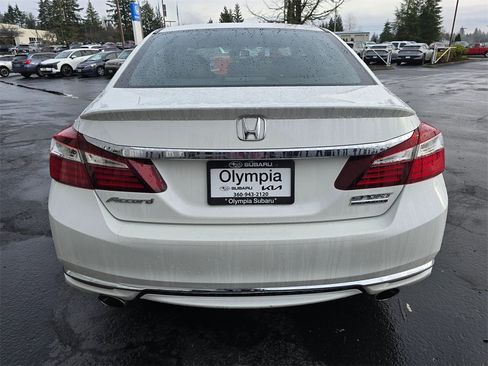 Used 2017 Honda Accord Sport Special Edition image 5