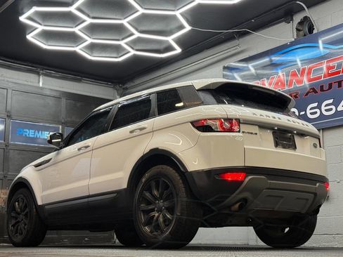 Used 2015 Land Rover Range Rover Evoque Pure AWD/4WD image 11