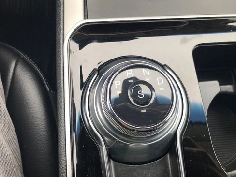 Used 2020 Ford Edge SEL w/ Convenience Package image 30