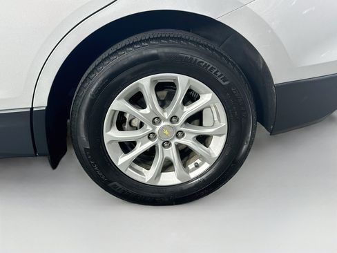 Used 2019 Chevrolet Equinox LT FWD image 11