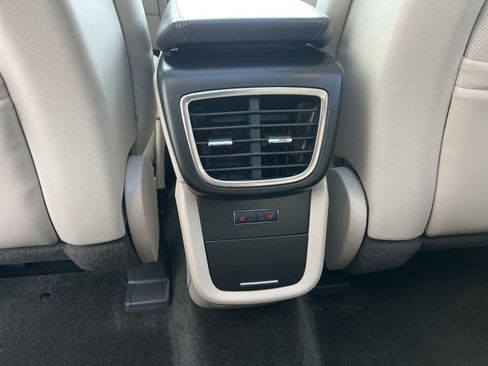 Used 2016 Lincoln MKX Reserve w/ Technology Package image 17