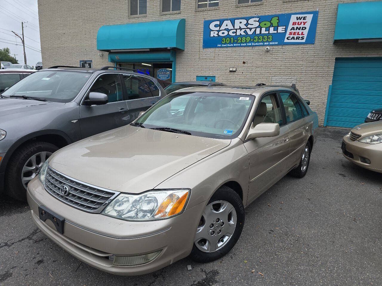 Used 2004 Toyota Avalon XLS FWD image 3