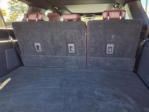 Used 2022 Ford Expedition Max Limited image 22