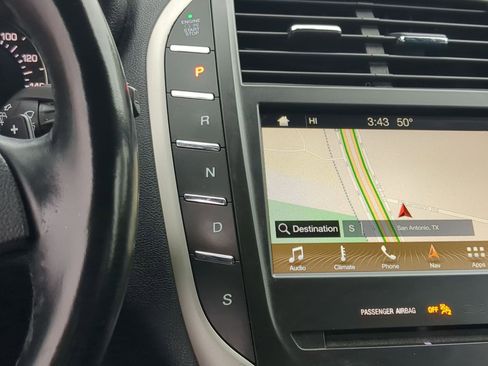 Used 2017 Lincoln MKC Reserve image 19