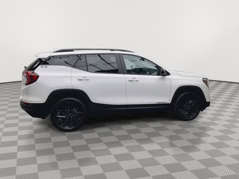 Certified 2024 GMC Terrain SLE w/ Driver Convenience Package image 38