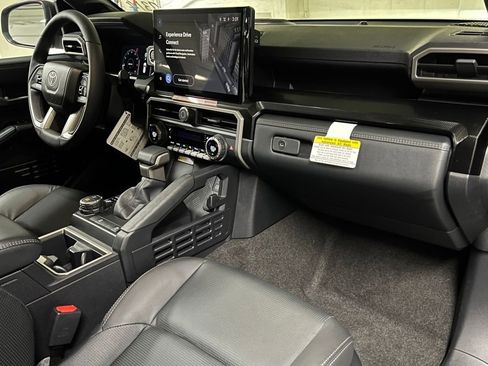 New 2026 Toyota 4Runner Limited AWD/4WD image 20