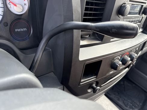 Used 2008 Dodge Ram 1500 Truck ST w/ Popular Equipment Group RWD image 19