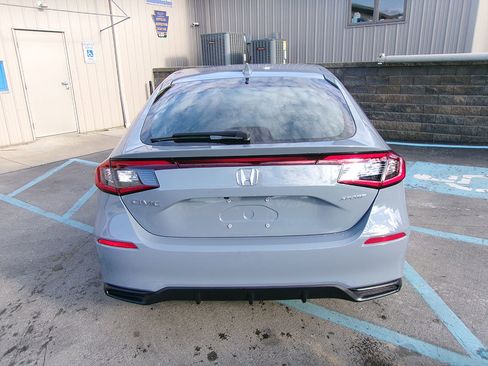 Used 2024 Honda Civic Sport image 5