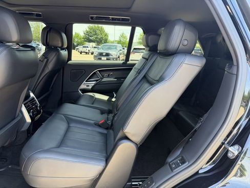 Used 2023 Land Rover Range Rover Long Wheelbase SE AWD/4WD image 6