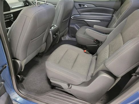 Used 2025 Chevrolet Traverse LT AWD/4WD image 21