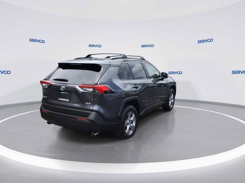 Used 2022 Toyota RAV4 XLE FWD image 8