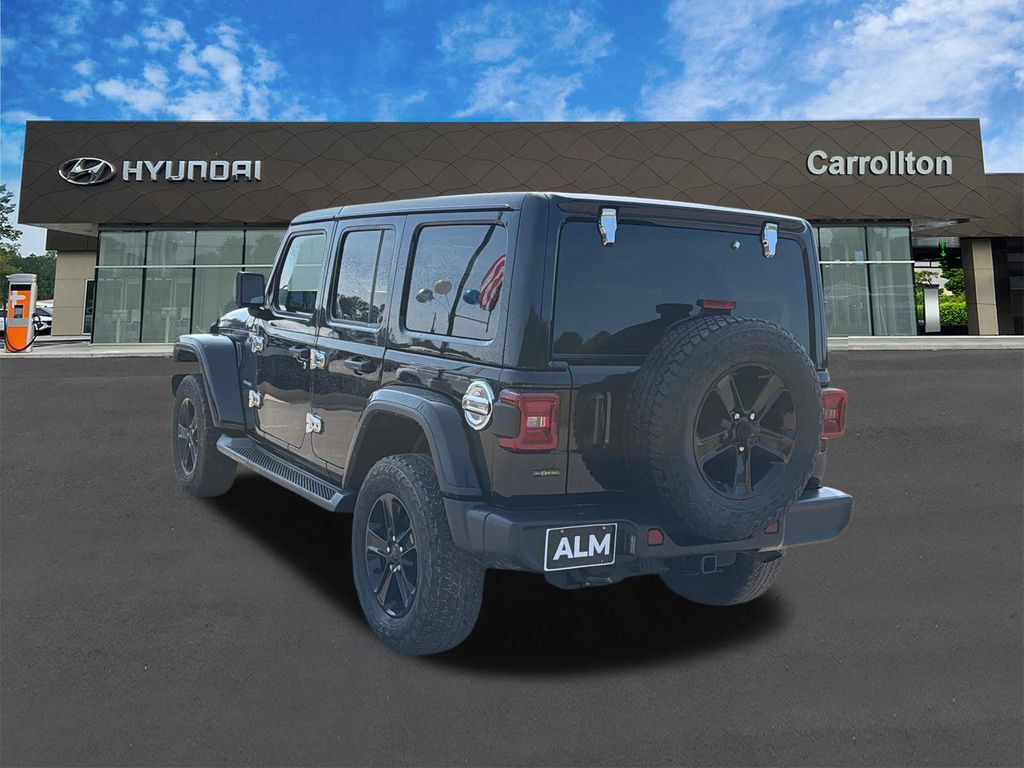 Used 2022 Jeep Wrangler Unlimited Sahara AWD/4WD image 7