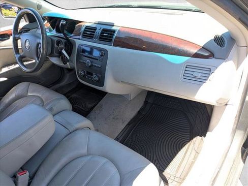 Used 2007 Buick Lucerne CXL w/ Luxury Package FWD image 18