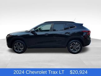 Used 2024 Chevrolet Trax LT w/ Driver Confidence Package FWD video 2