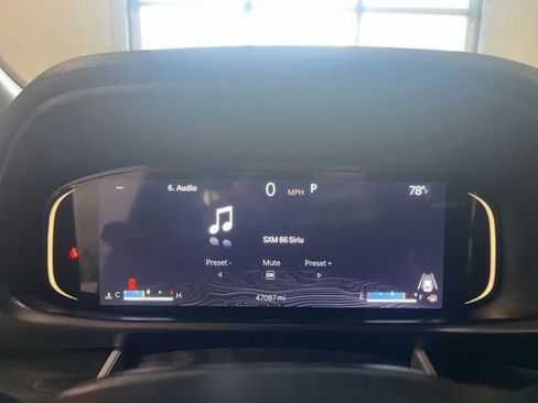 Used 2023 Jeep Wagoneer 4WD w/ Convenience Group I image 13