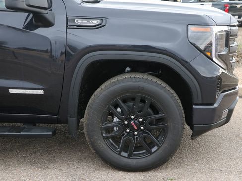 New 2026 GMC Sierra 1500 Elevation w/ LPO, Elevation Black Package image 9