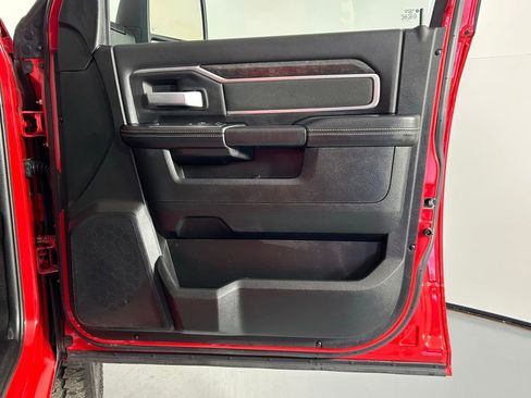 Used 2024 RAM 2500 Big Horn w/ Night Edition image 9