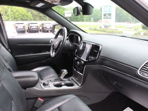Used 2019 Jeep Grand Cherokee Limited AWD/4WD image 35