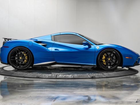 Used 2017 Ferrari 488 Spider RWD image 28