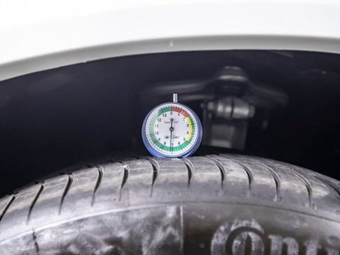 Used 2025 BMW X5 sDrive40i w/ M Sport Package image 46