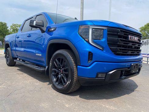 Used 2024 GMC Sierra 1500 Elevation w/ Elevation Premium Package AWD/4WD image 35