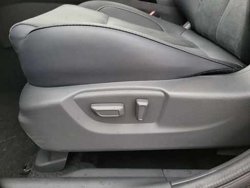 New 2026 Mitsubishi Eclipse Cross SE image 9