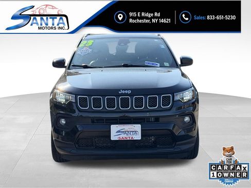 Used 2023 Jeep Compass Latitude w/ Convenience Group AWD/4WD image 2