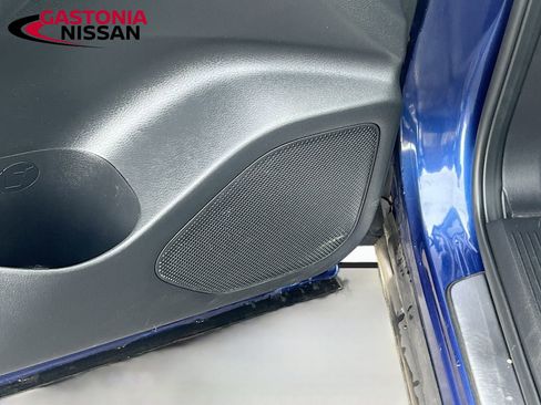 Used 2021 Nissan Rogue Platinum image 25