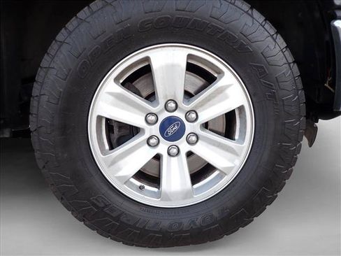 Used 2016 Ford F150 XLT AWD/4WD image 7