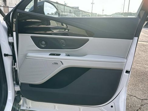 New 2026 Lincoln Nautilus Reserve image 14