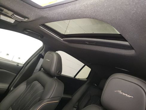 New 2026 Buick Envista Avenir FWD image 25