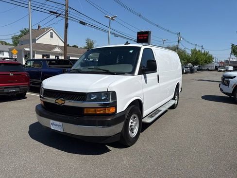 Used 2024 Chevrolet Express 2500 w/ Driver Convenience Package RWD image 2